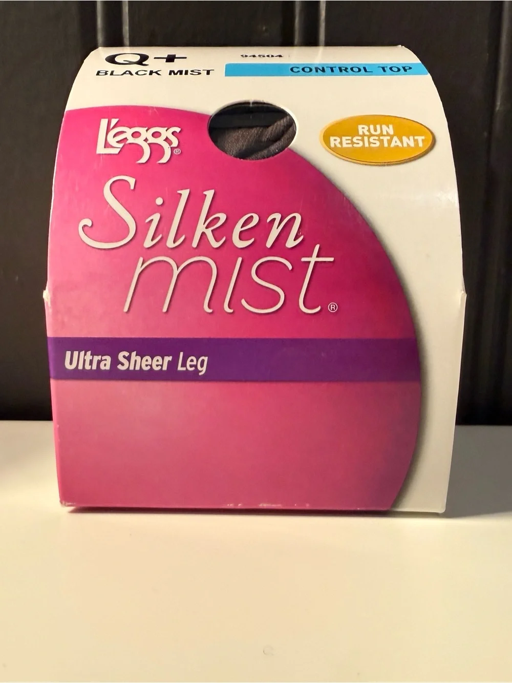 L'eggs Silken Mist Ultra Sheer Control Top Pantyhose - Black Mist and no nonsens